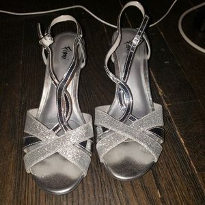 Fioni Silver Heels